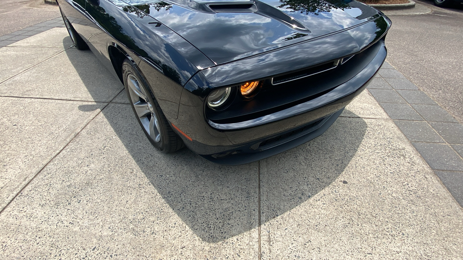 2020 Dodge Challenger SXT 2