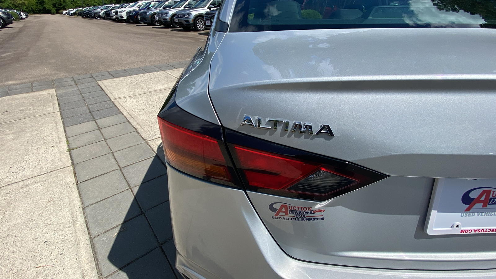 2021 Nissan Altima 2.5 SR 11