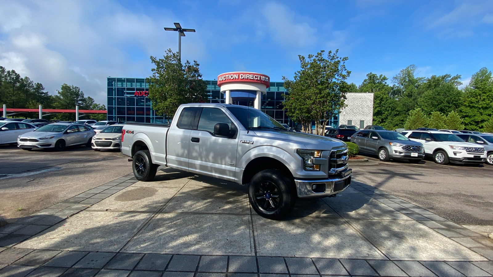 2015 Ford F-150 XLT 1