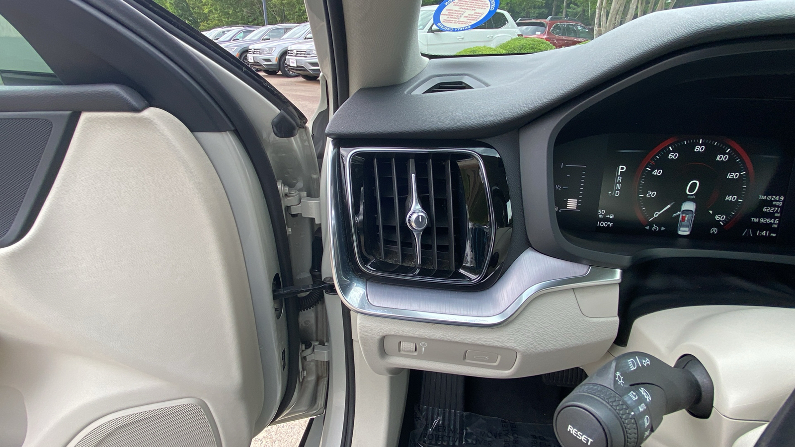 2019 Volvo S60 T5 Momentum 23
