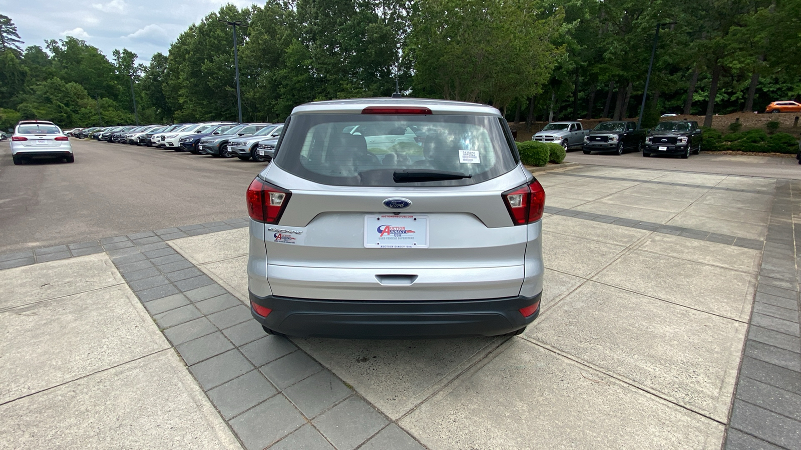 2019 Ford Escape S 11