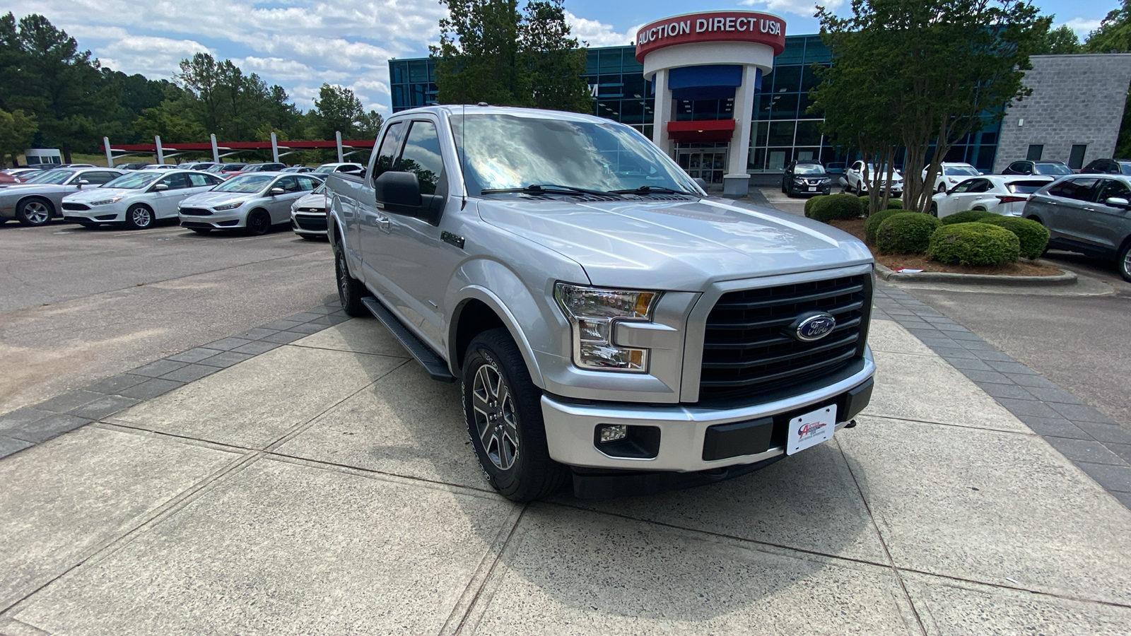 2017 Ford F-150 XLT 1