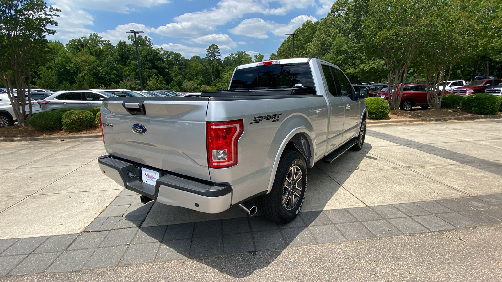 2017 Ford F-150 XLT 16