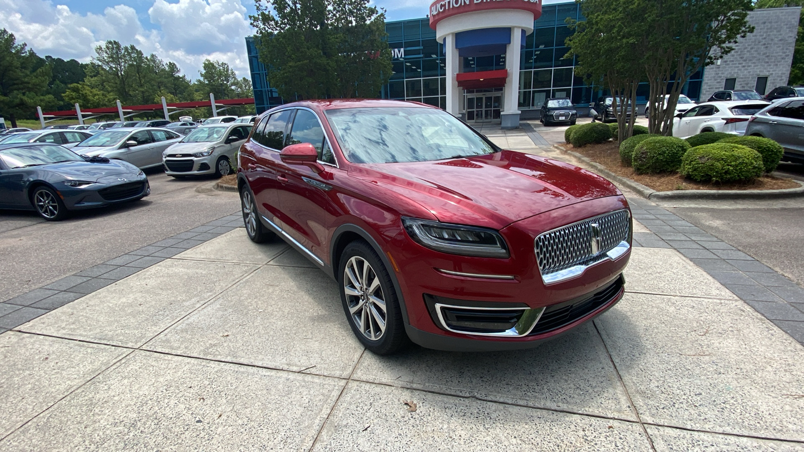 2019 Lincoln Nautilus Select 1