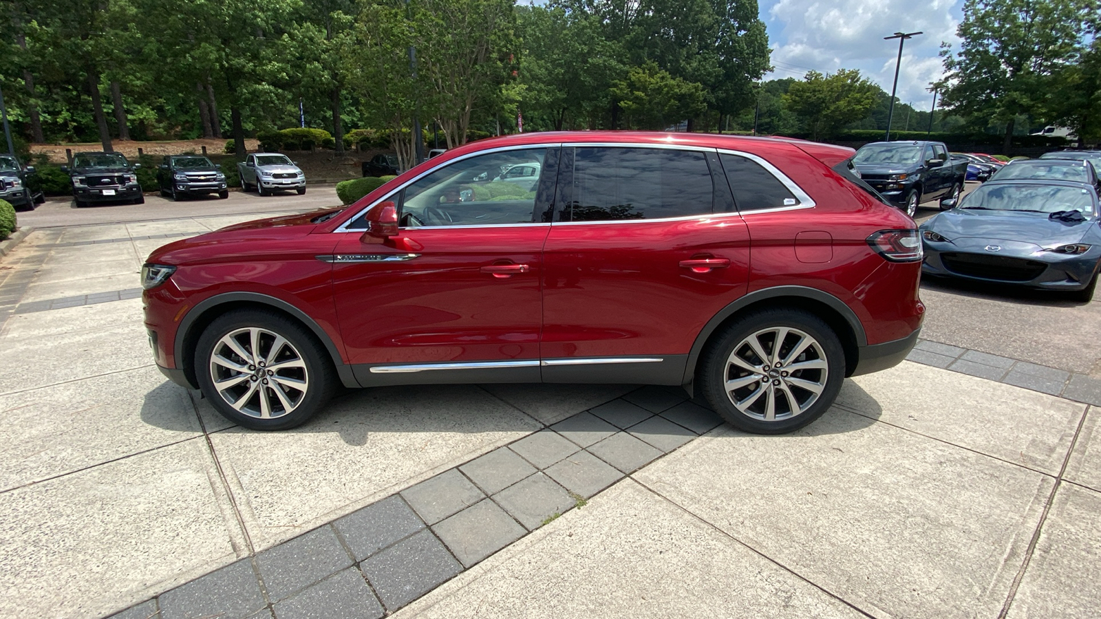 2019 Lincoln Nautilus Select 8