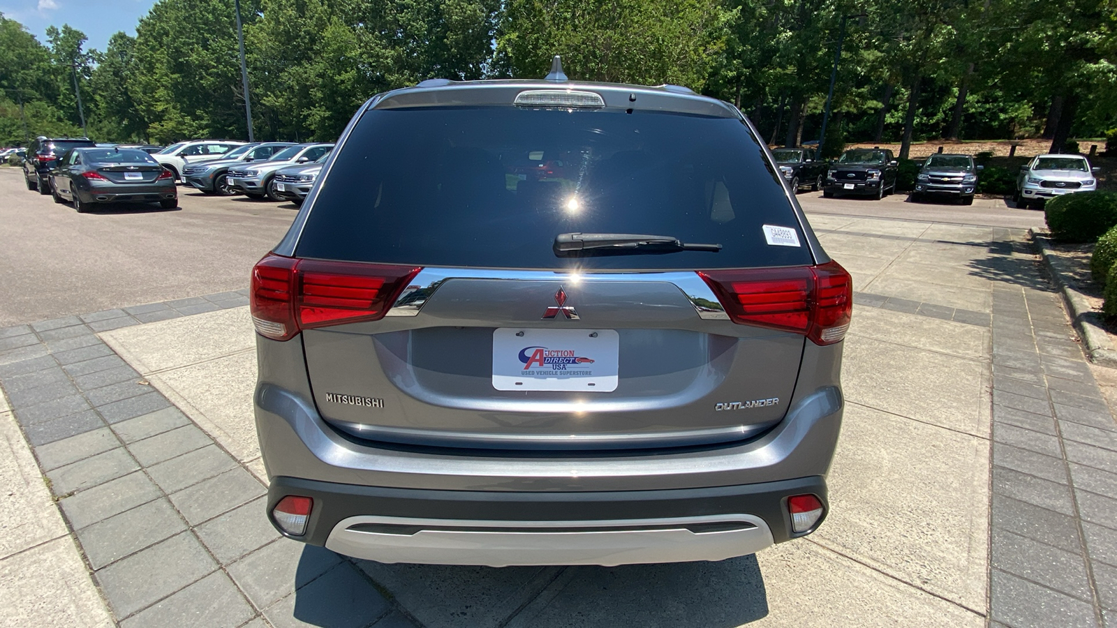 2019 Mitsubishi Outlander ES 10