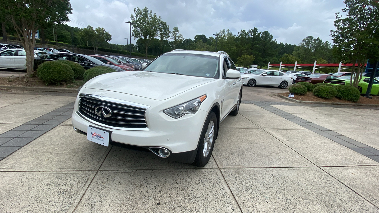 2015 INFINITI QX70 Base 4