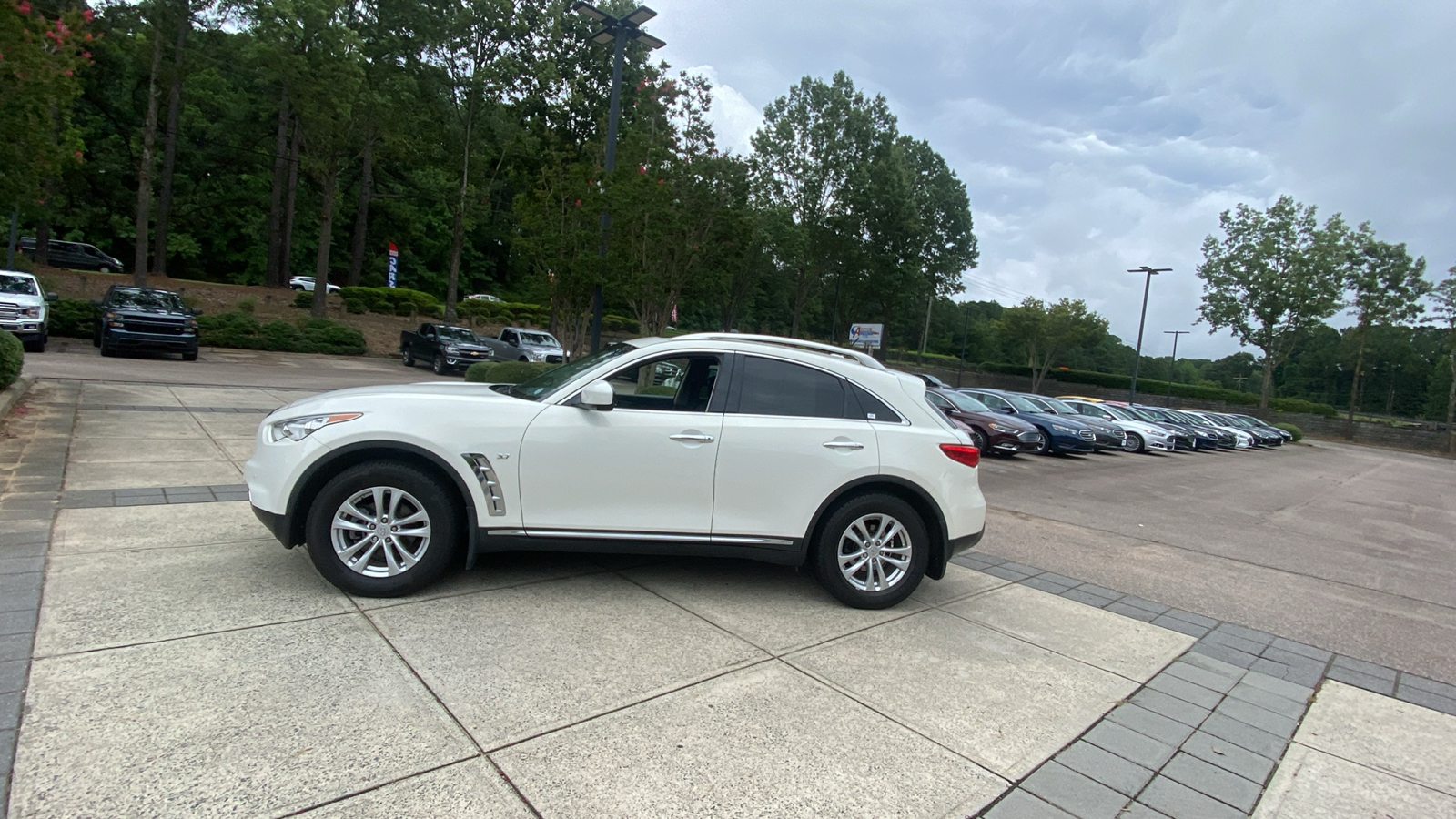 2015 INFINITI QX70 Base 5