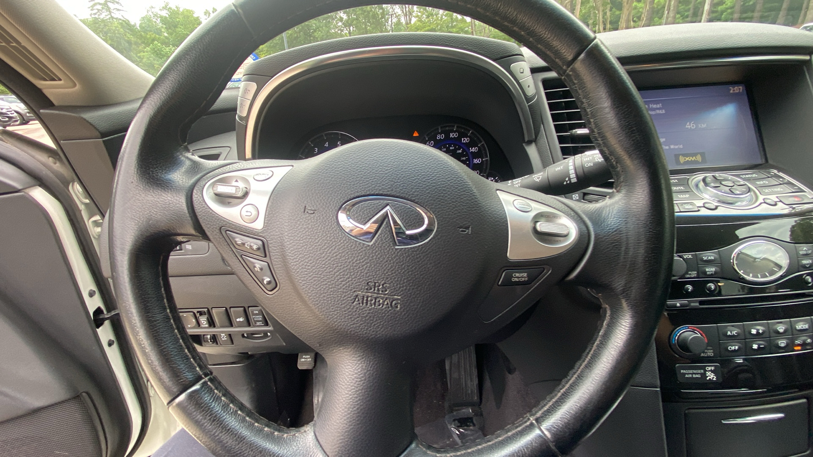 2015 INFINITI QX70 Base 40