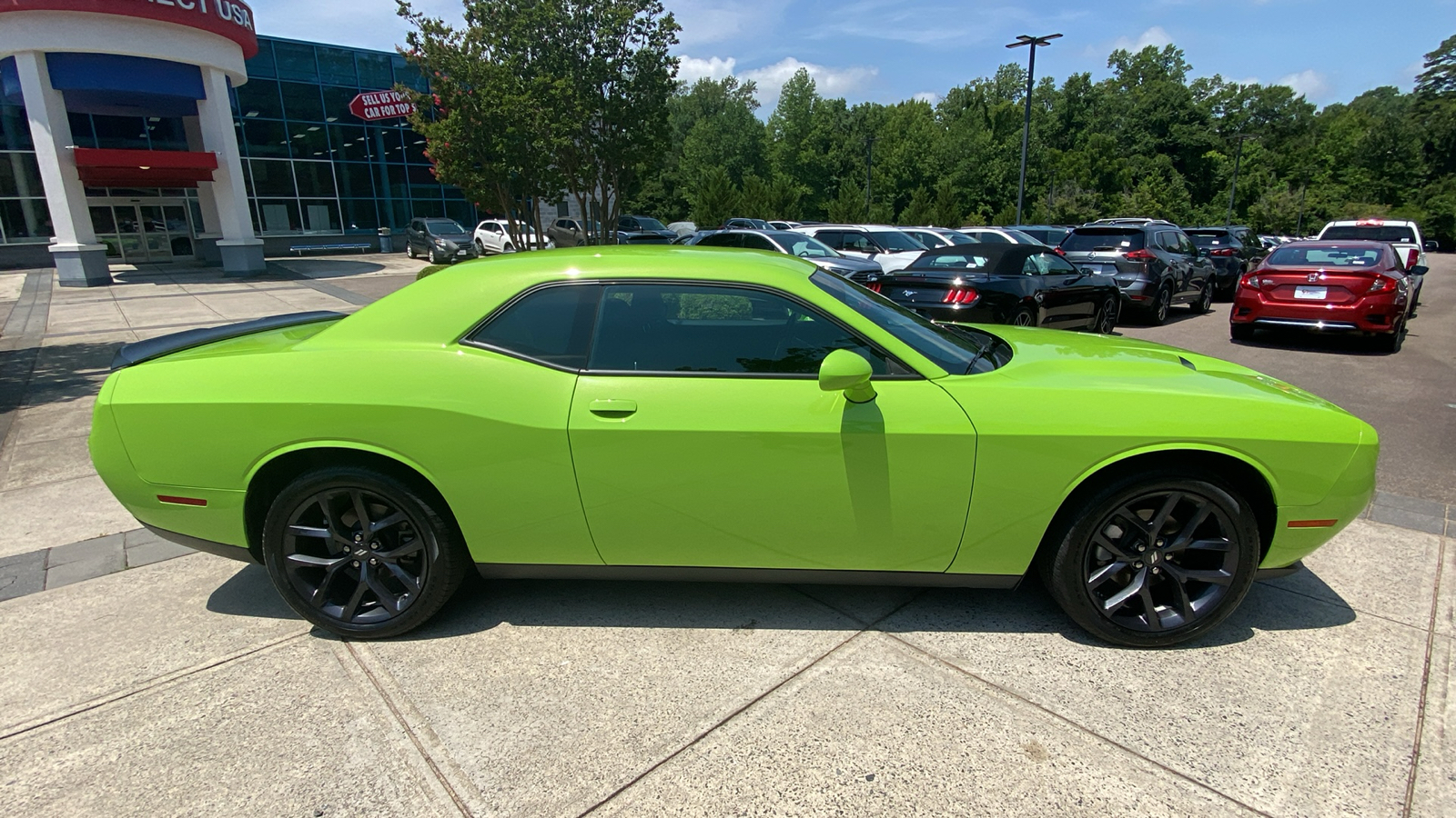 2023 Dodge Challenger SXT 16