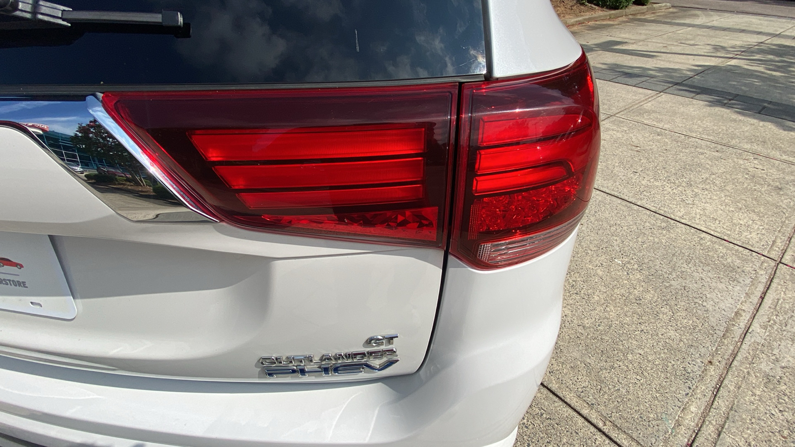 2018 Mitsubishi Outlander PHEV SEL 14