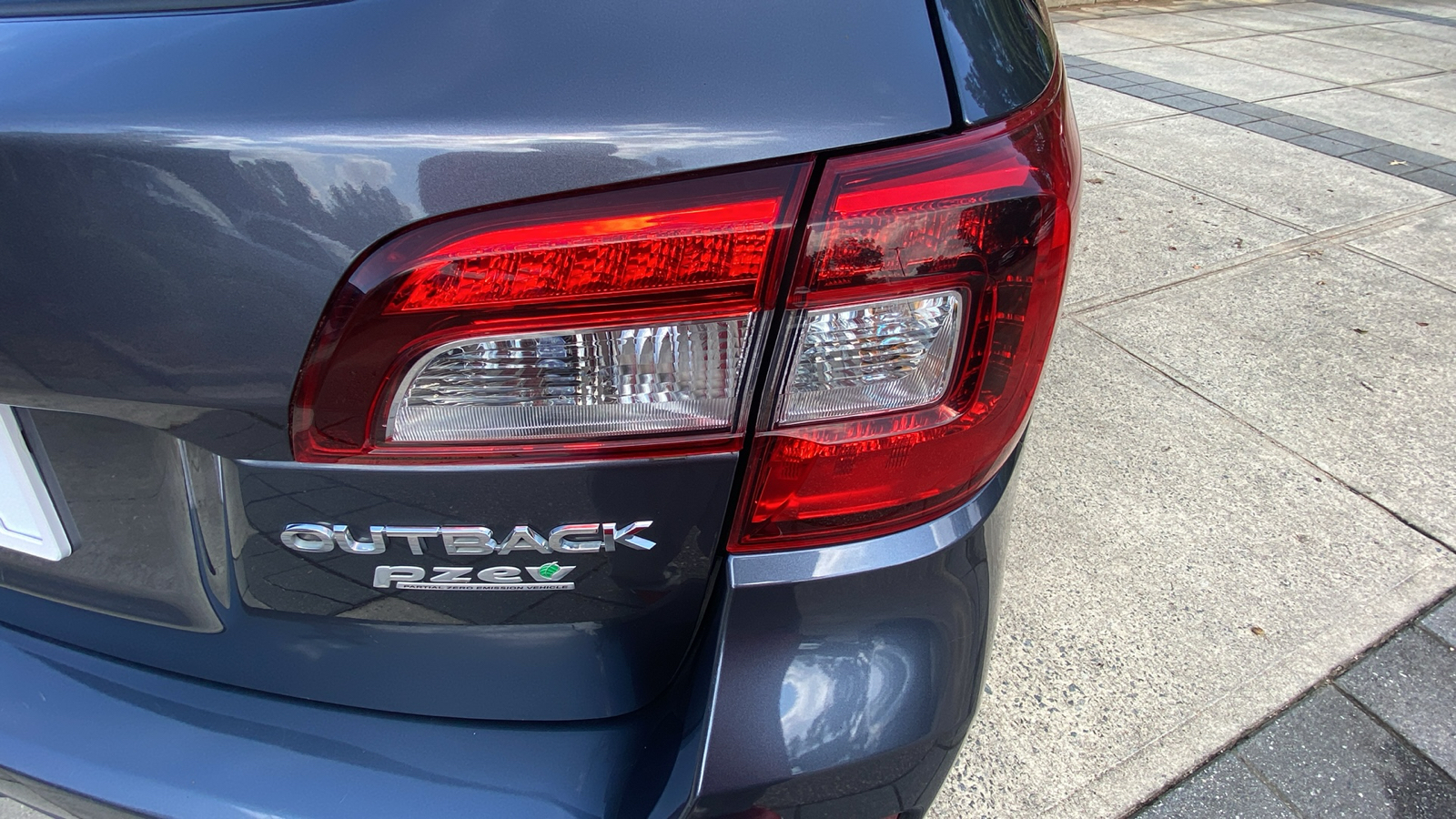 2015 Subaru Outback 2.5i Premium 14