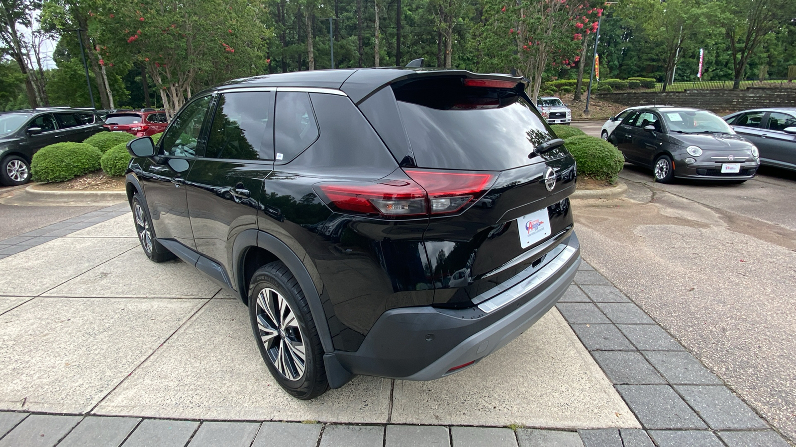 2021 Nissan Rogue SV 9