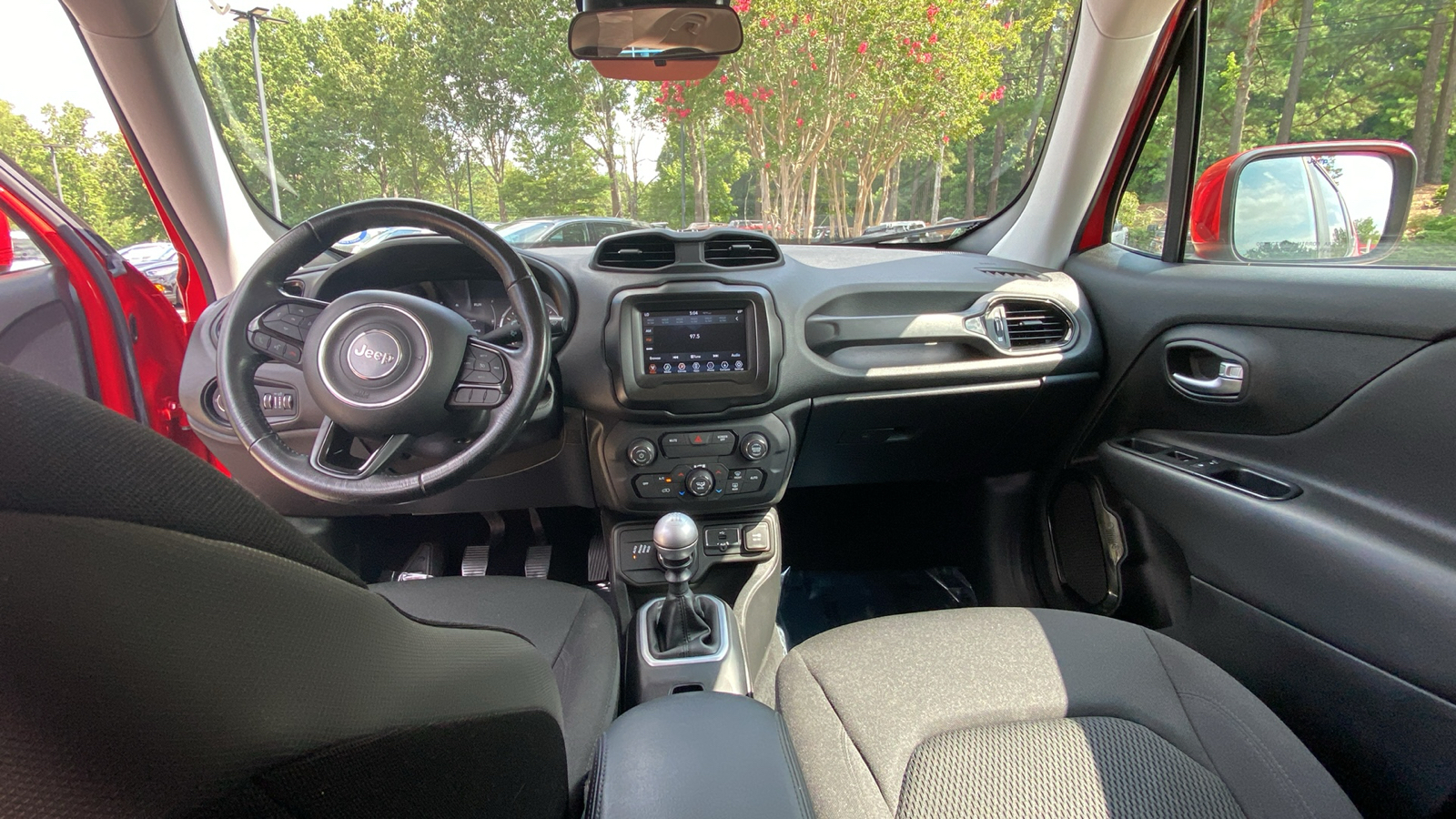 2018 Jeep Renegade Latitude 37