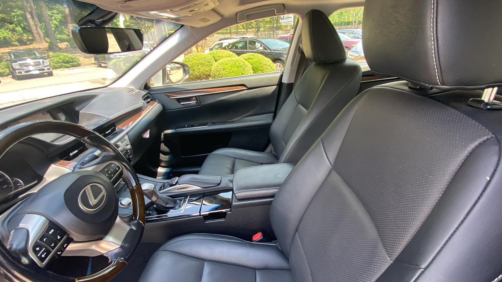 2016 Lexus ES 350 22