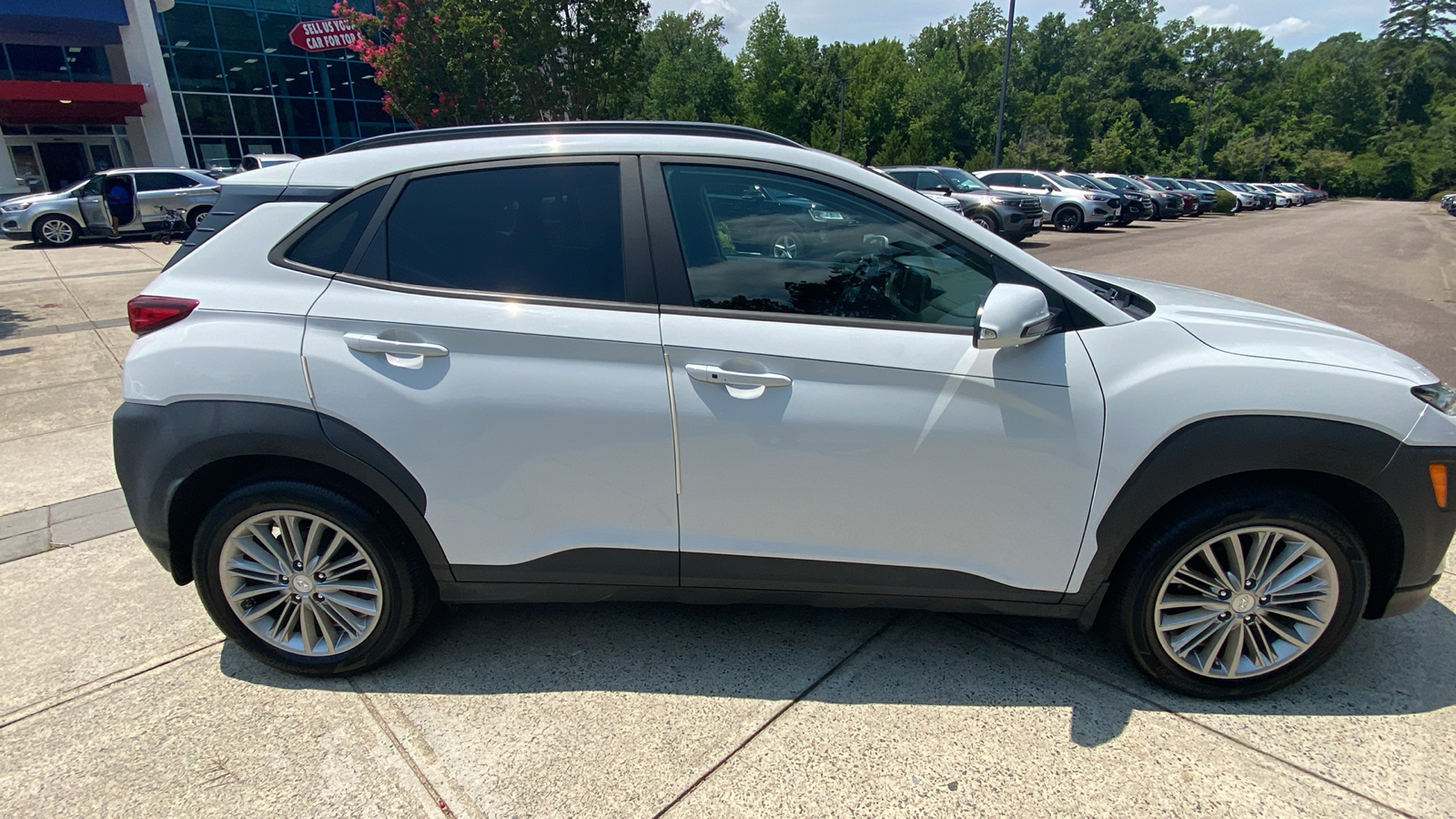 2020 Hyundai Kona SEL 16