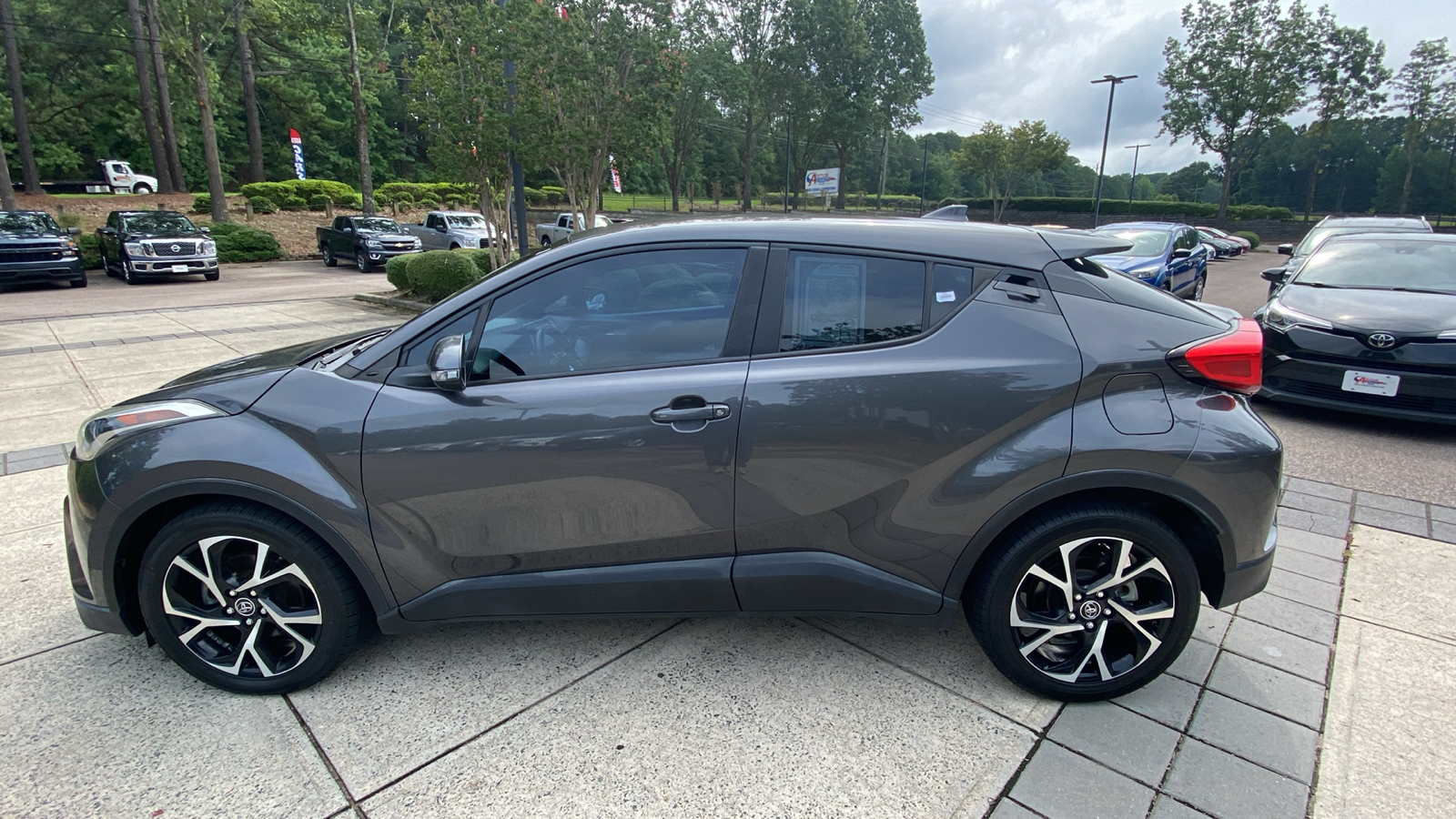 2018 Toyota C-HR XLE 7