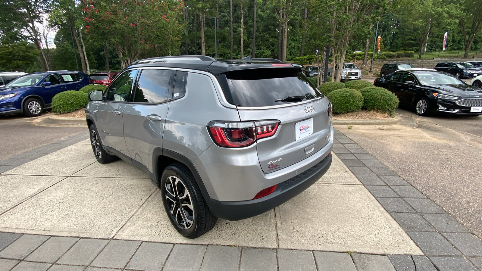 2022 Jeep Compass Limited 10