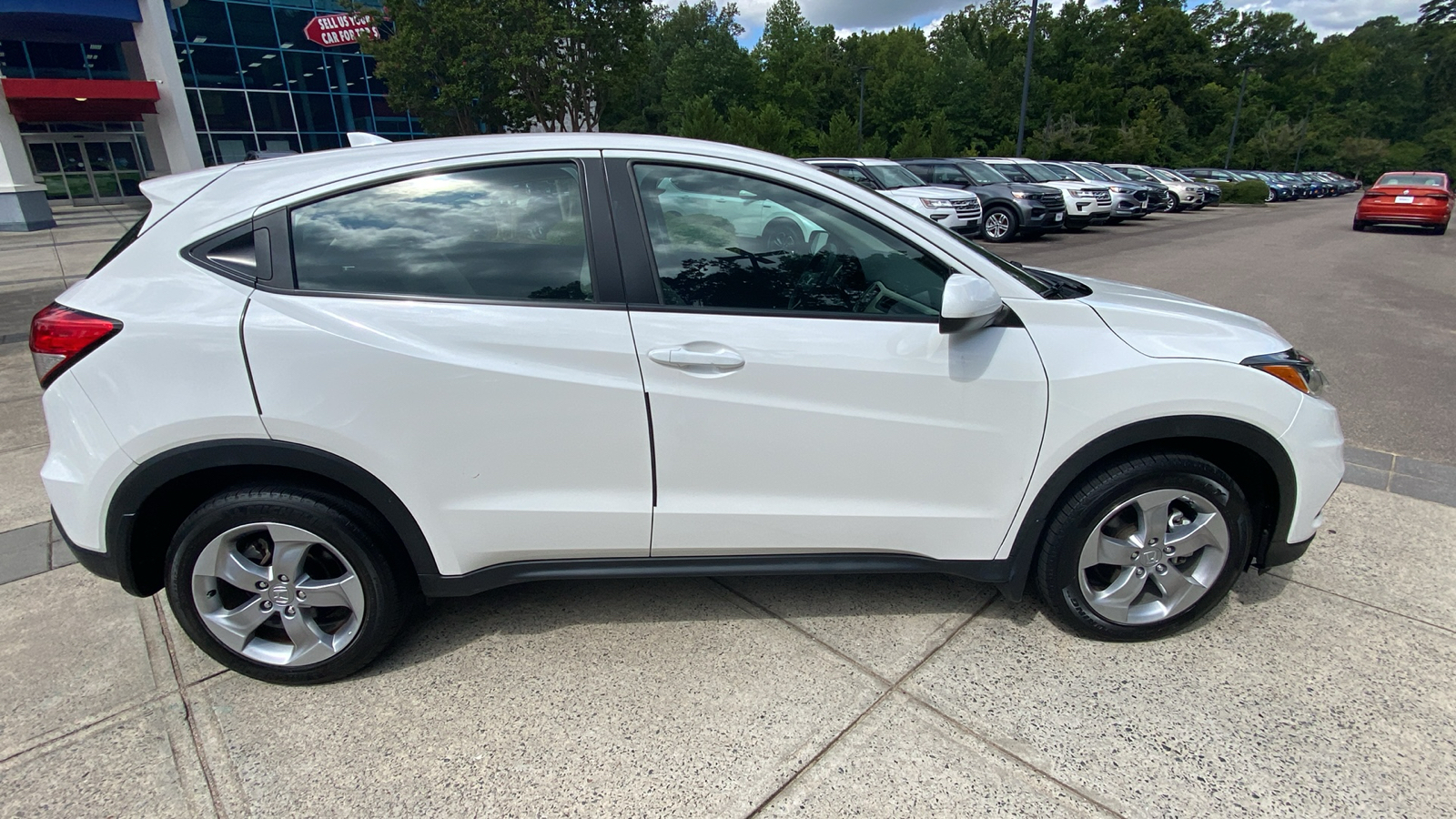 2021 Honda HR-V LX 16