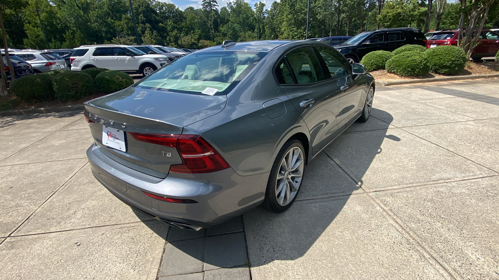 2021 Volvo S60 T5 Momentum 14