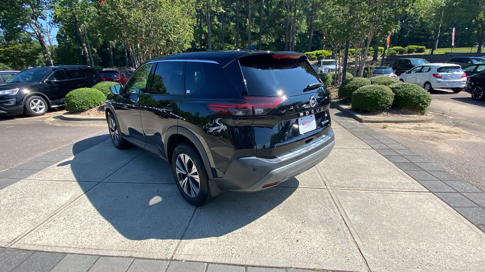 2021 Nissan Rogue SV 9