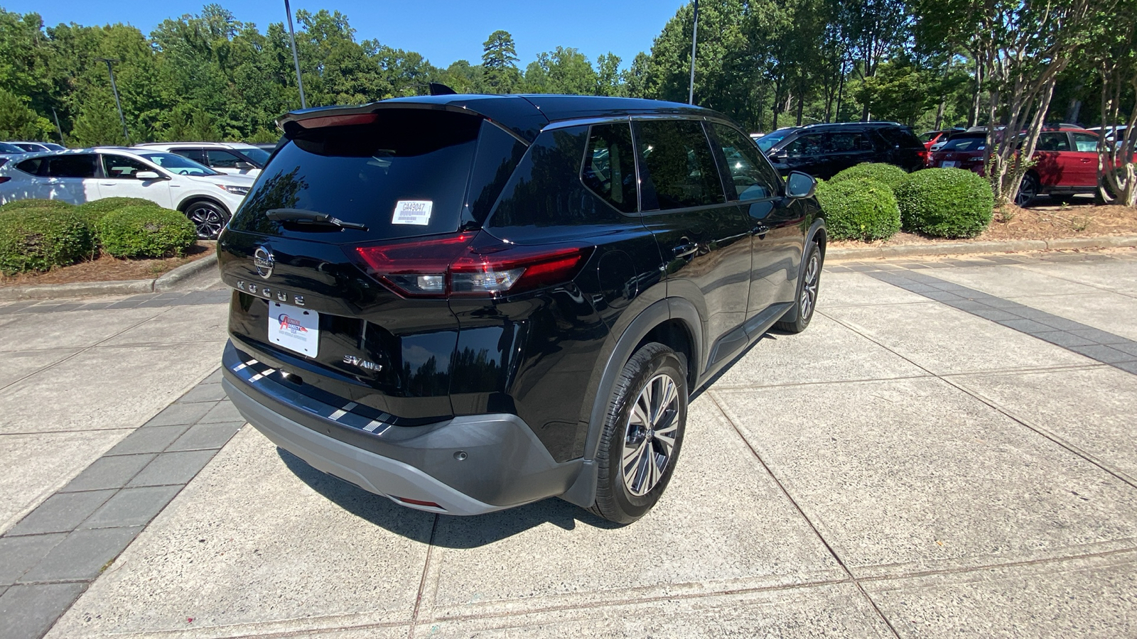 2021 Nissan Rogue SV 14