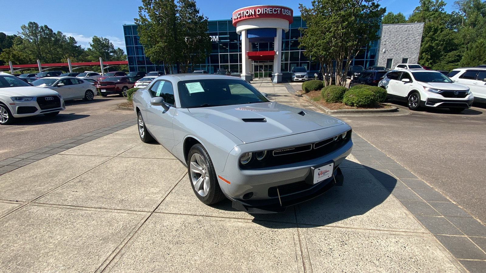 2021 Dodge Challenger SXT 1