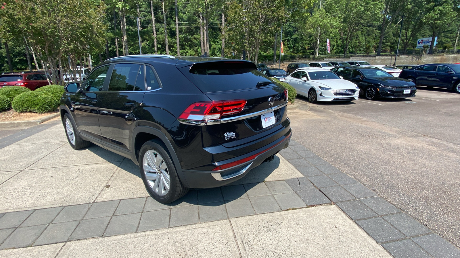 2021 Volkswagen Atlas Cross Sport 3.6L V6 SE w/Technology 9