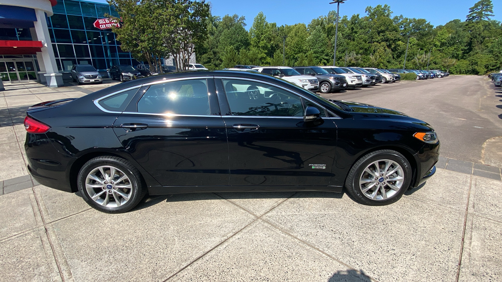 2018 Ford Fusion Energi Titanium 18