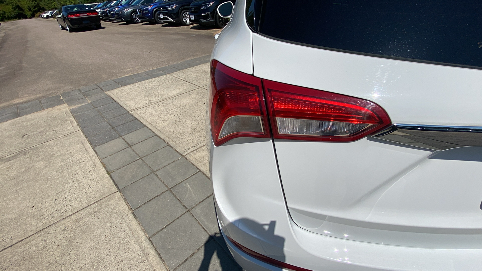 2019 Buick Envision Essence 11