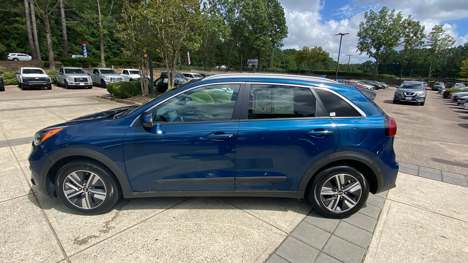 2020 Kia Niro LXS 7