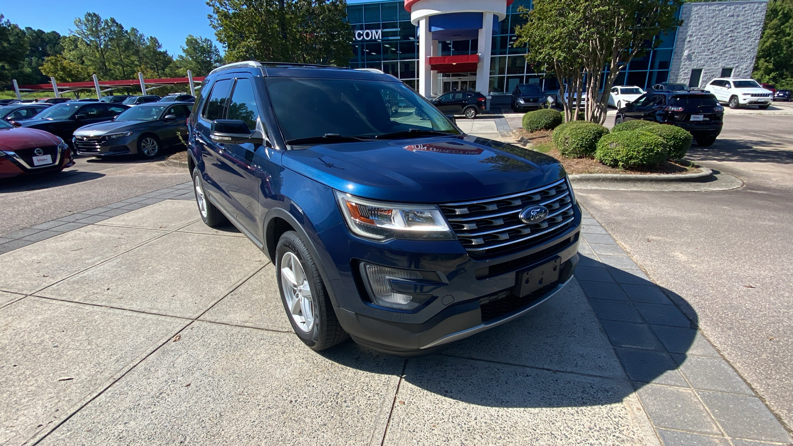 2017 Ford Explorer XLT 1