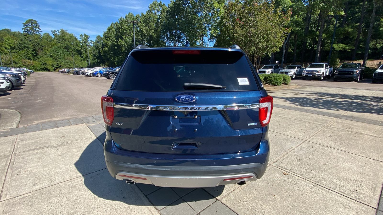 2017 Ford Explorer XLT 10