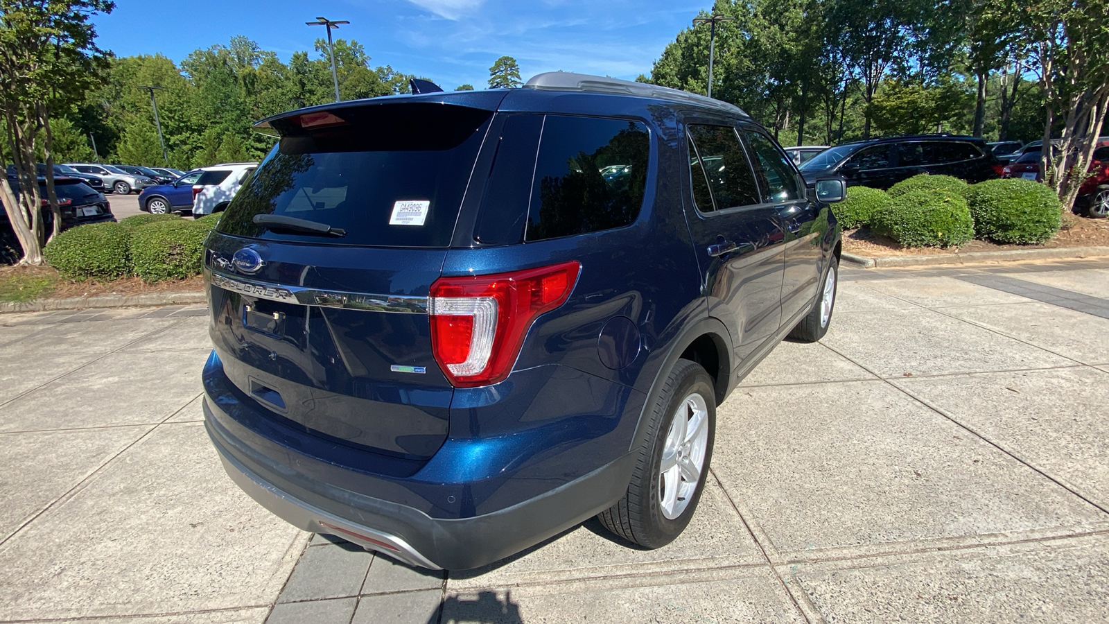 2017 Ford Explorer XLT 14