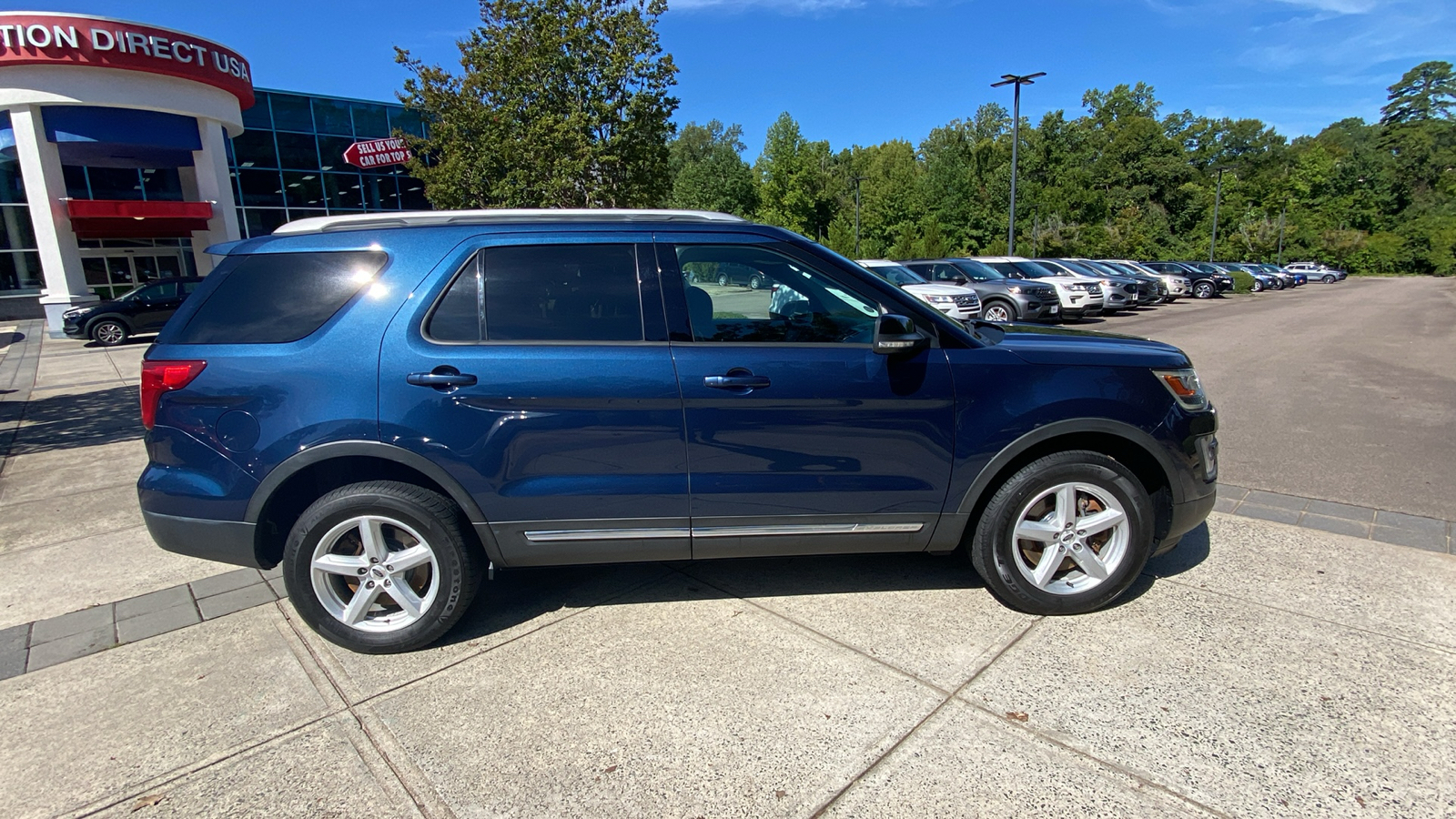 2017 Ford Explorer XLT 16