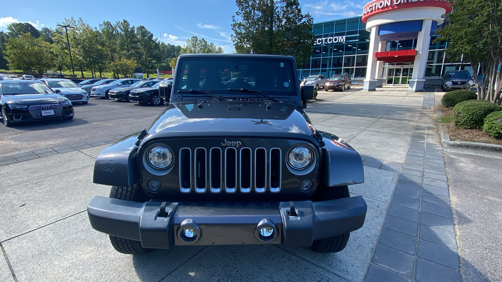 2017 Jeep Wrangler Unlimited Sahara 3