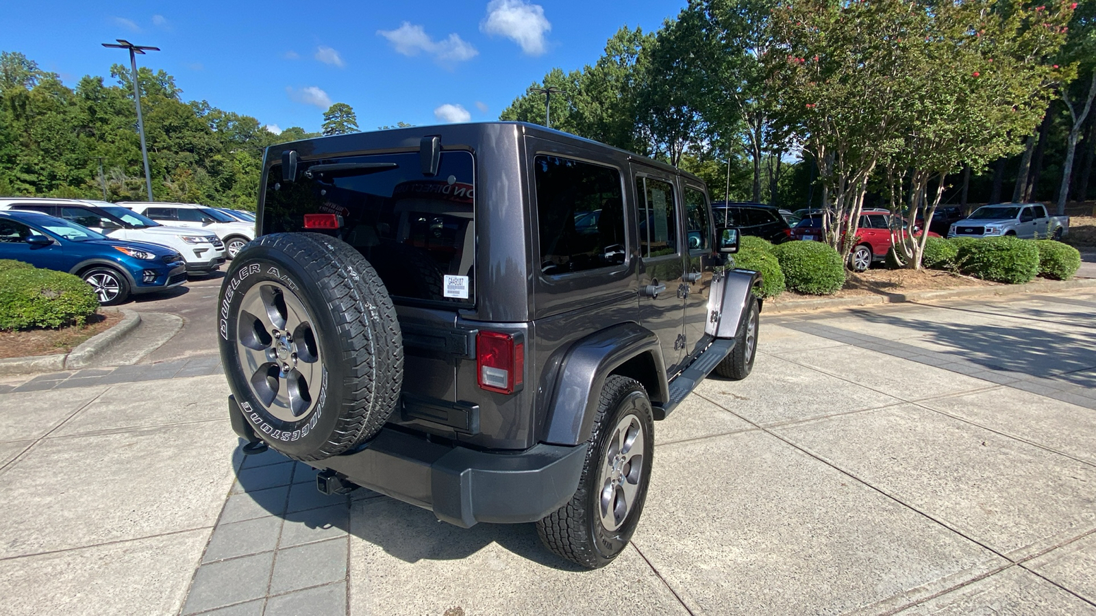 2017 Jeep Wrangler Unlimited Sahara 14