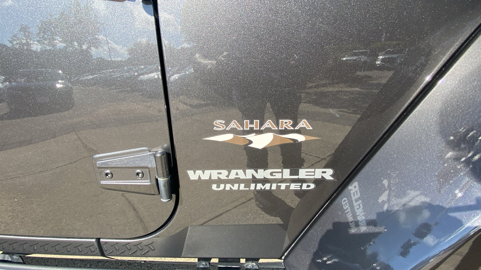 2017 Jeep Wrangler Unlimited Sahara 17