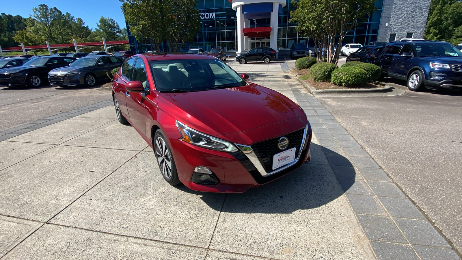 2019 Nissan Altima 2.5 SV 1