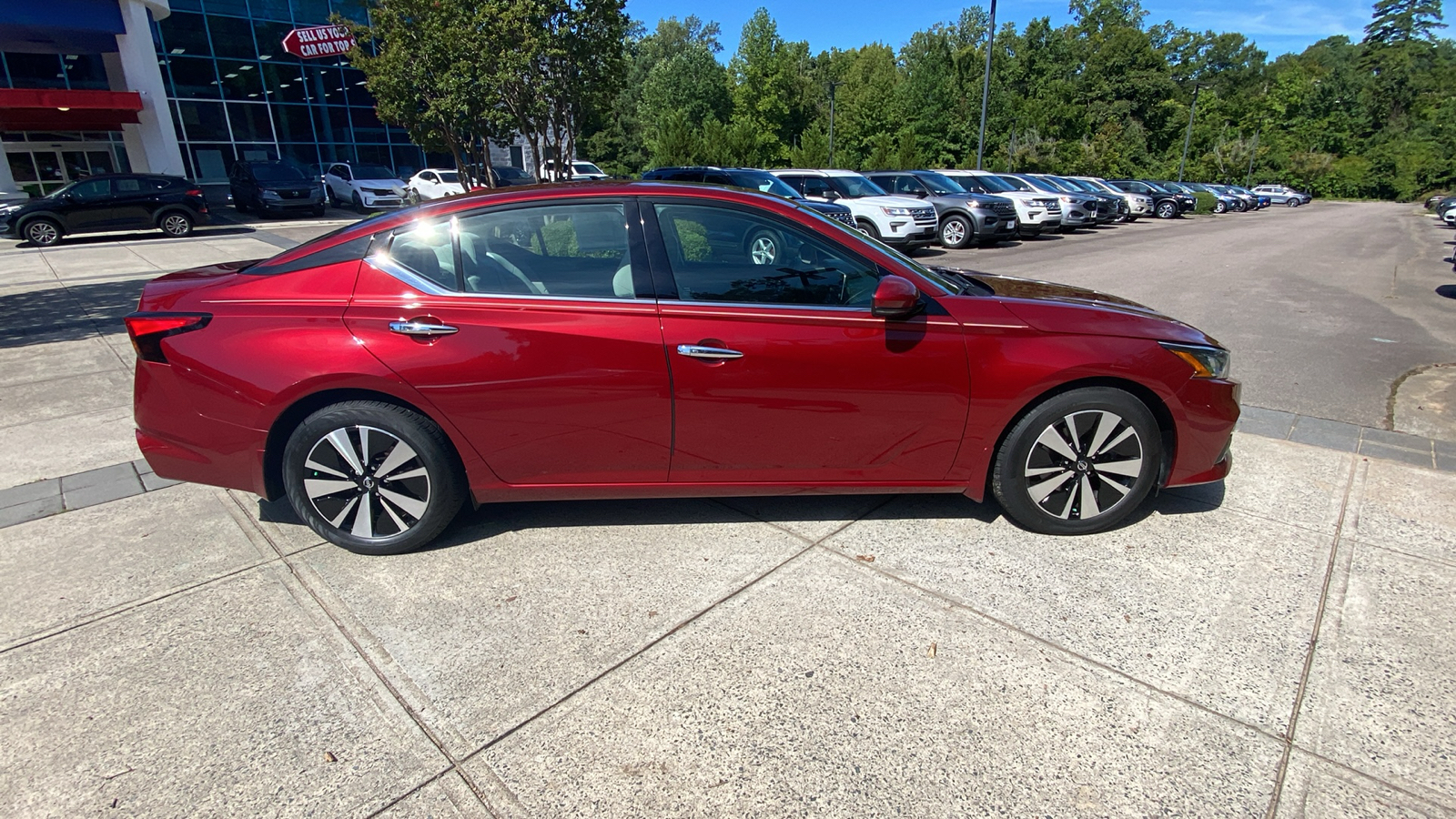 2019 Nissan Altima 2.5 SV 16