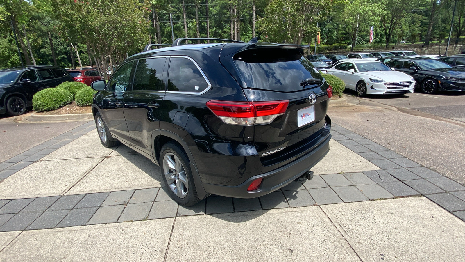 2017 Toyota Highlander Limited 9