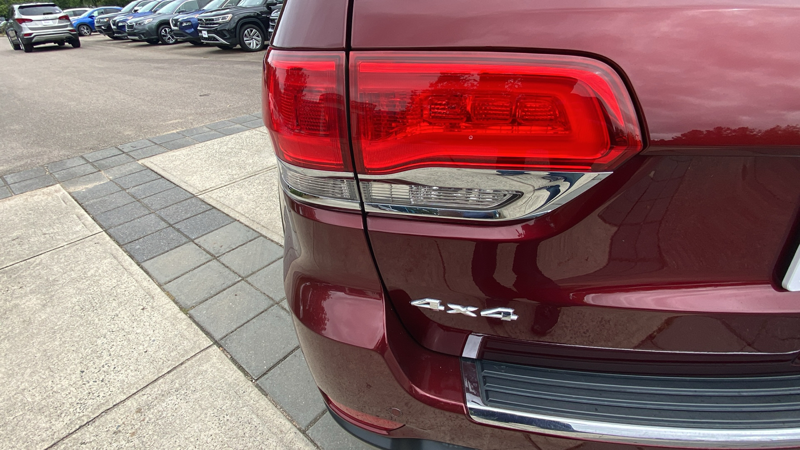 2019 Jeep Grand Cherokee Limited 12