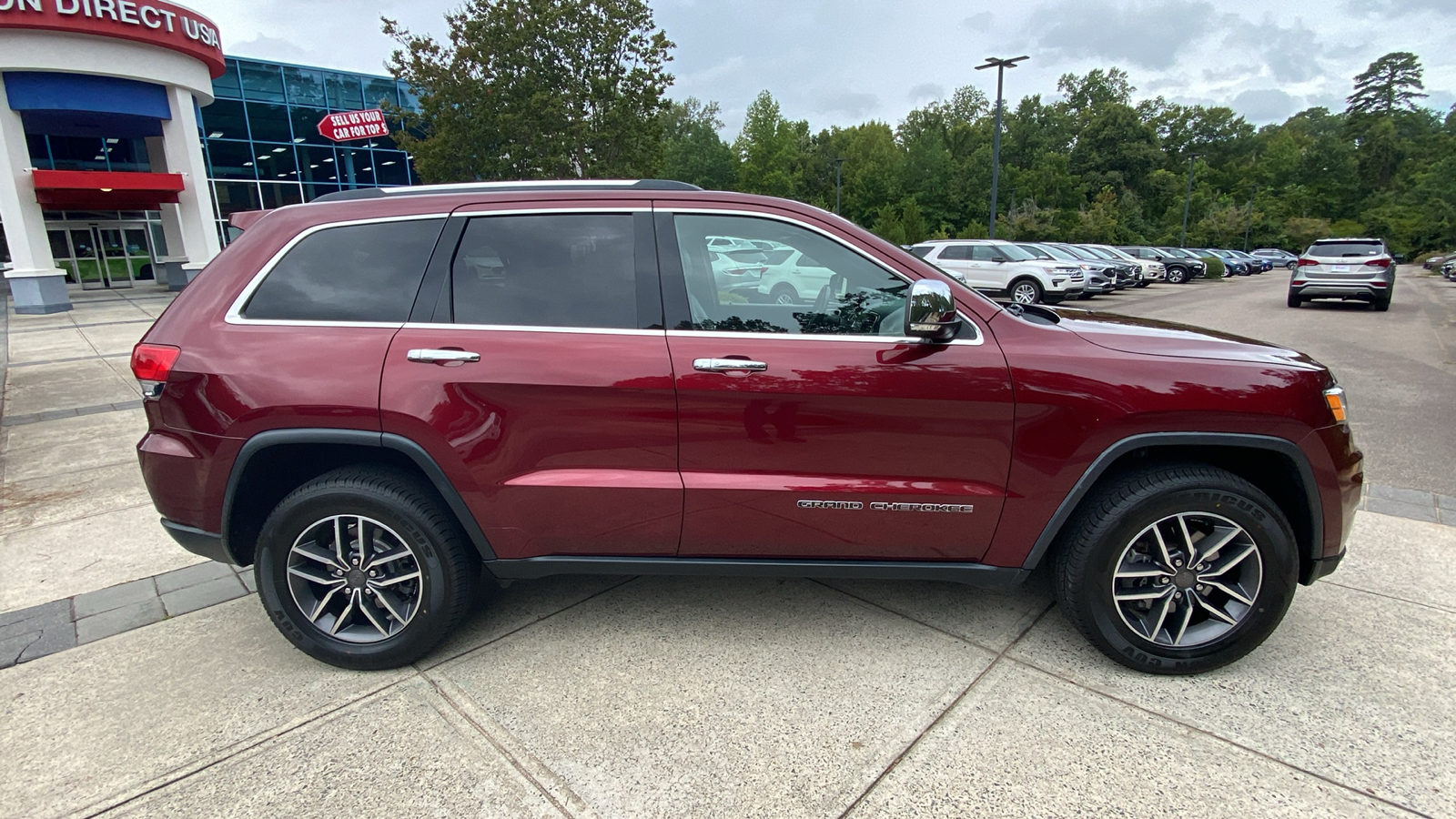 2019 Jeep Grand Cherokee Limited 17