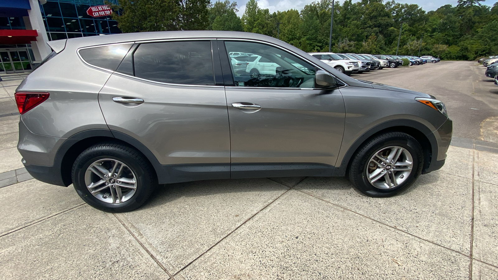 2017 Hyundai Santa Fe Sport 2.4 Base 16