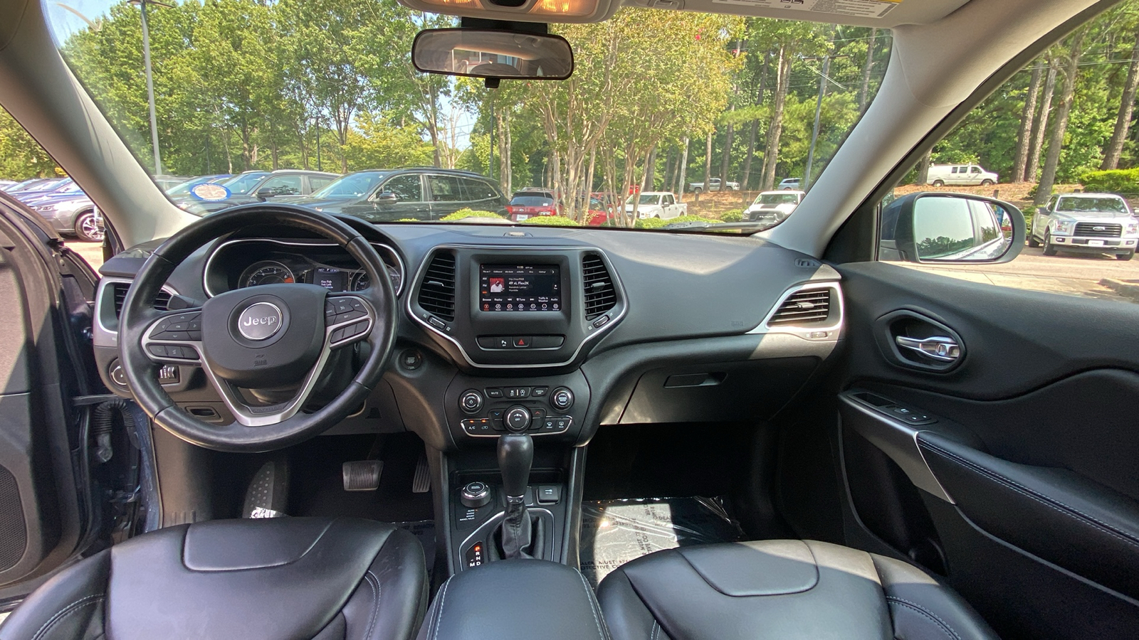 2019 Jeep Cherokee Latitude Plus 38