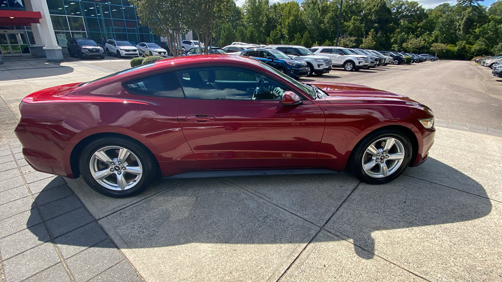 2015 Ford Mustang V6 16