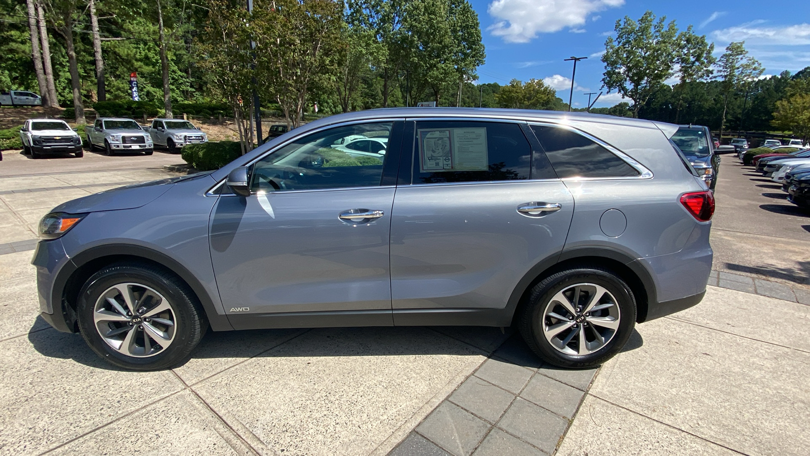 2020 Kia Sorento LX 8