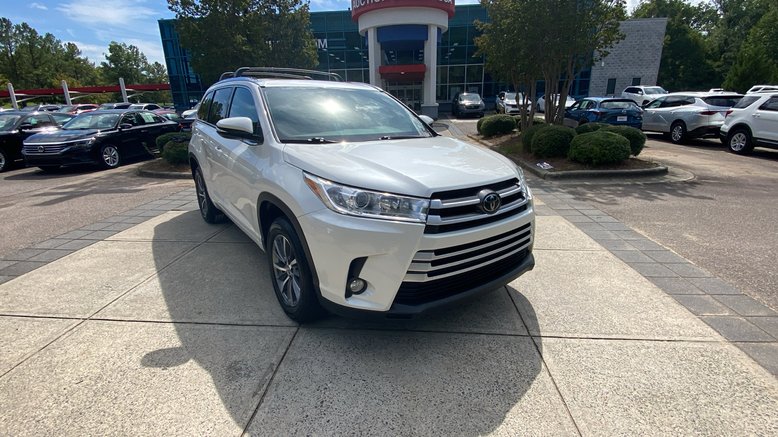 2018 Toyota Highlander SE 1