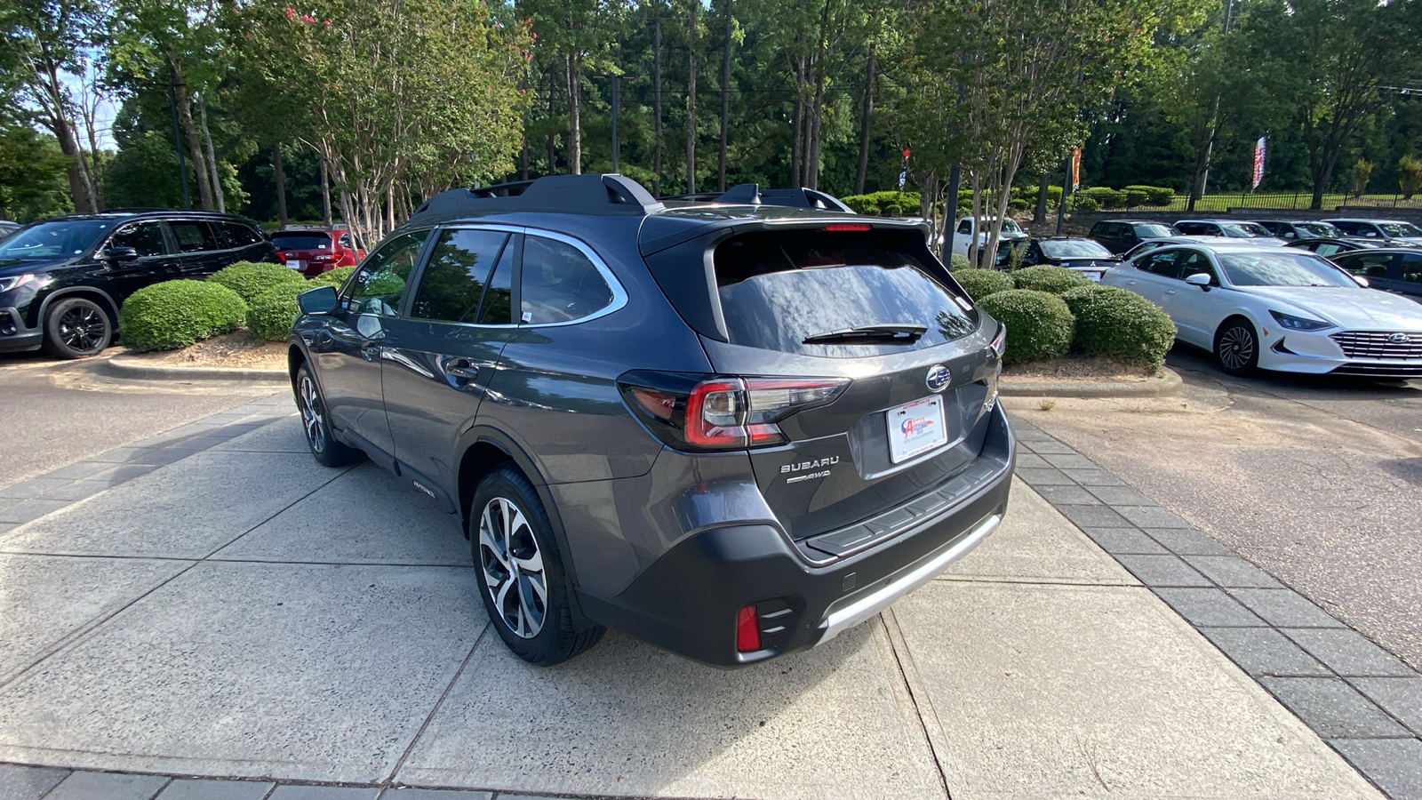 2021 Subaru Outback Limited XT 10