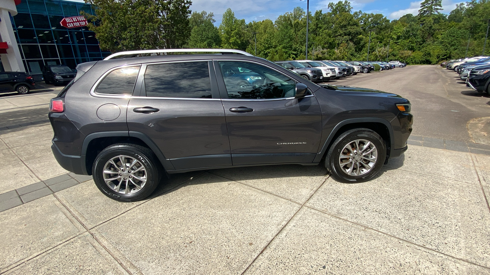 2021 Jeep Cherokee Latitude Lux 17